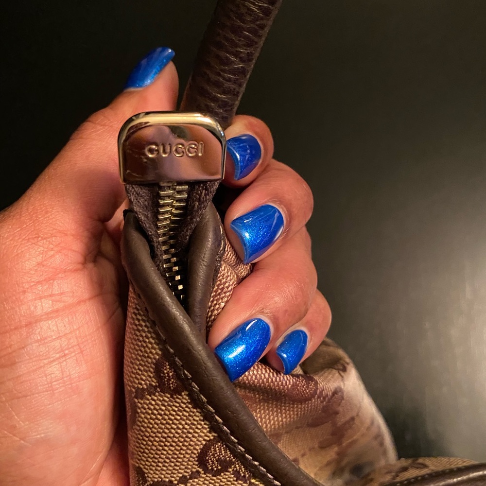 Authentic Gucci Handbag. - Picture 4 of 6